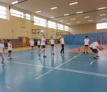 Dwa ognie klas 4 podczas gry