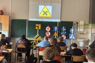 Szkolny konkurs wiedzy o bezpieczeństwie w ruchu drogowym